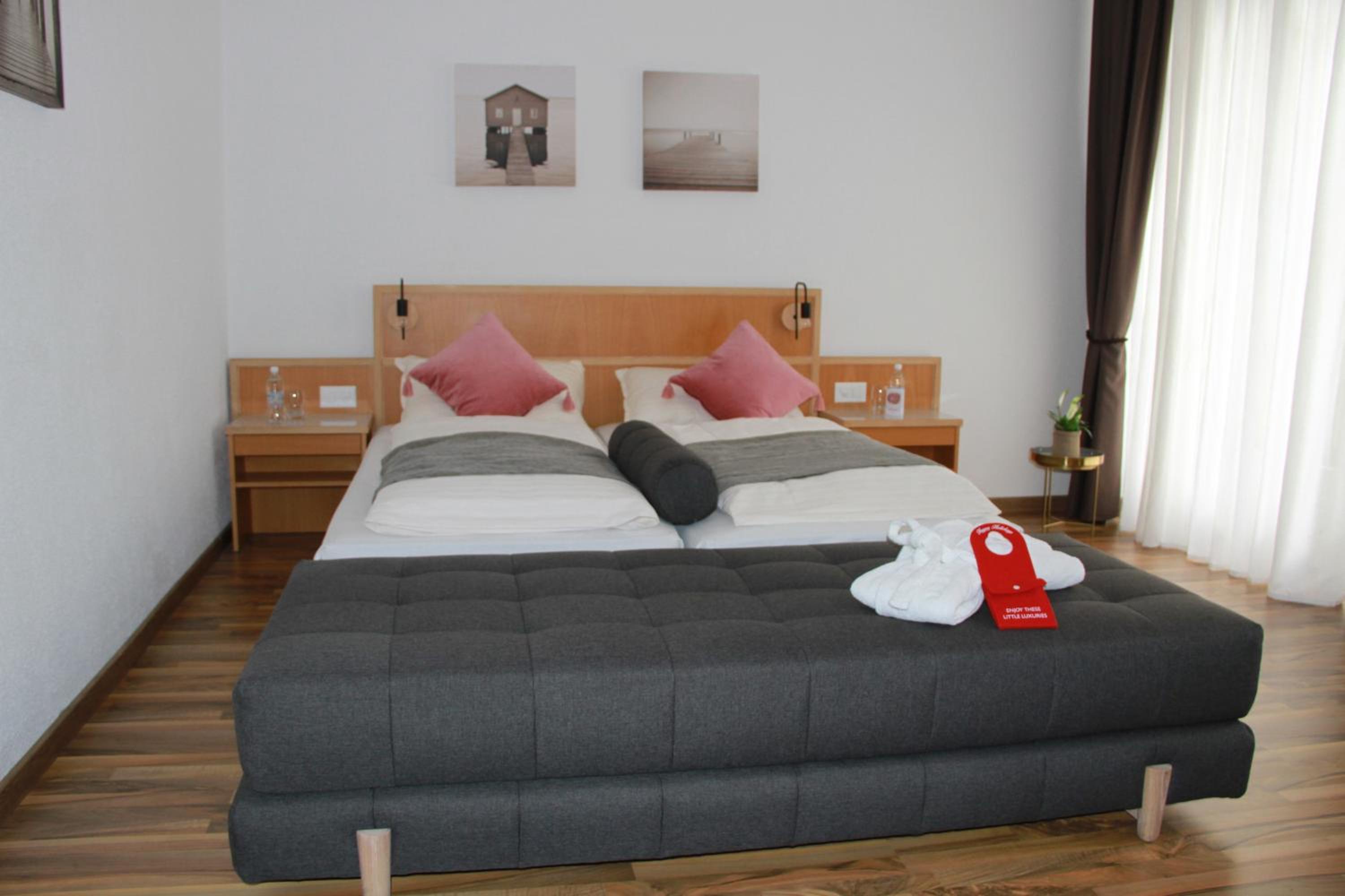 Enjoy 1313AG Hotel Touring 13/50