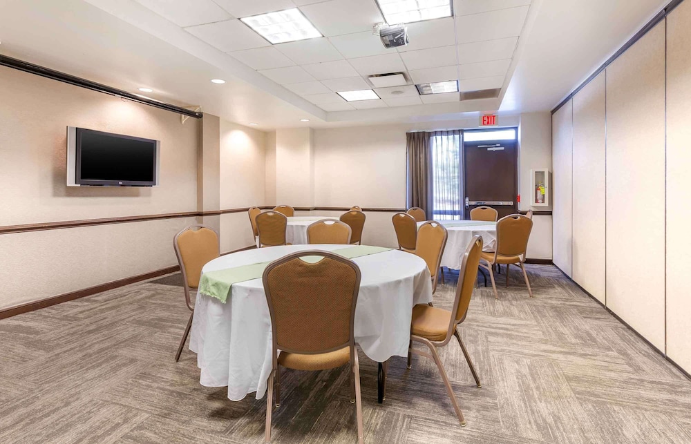 Extended Stay America Premier Suites - Pittsburgh - Cranberry - I-76 36/46