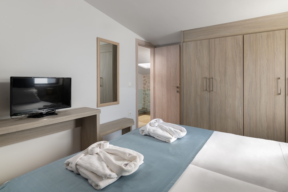 Sperveri Enalio Villas 10/30