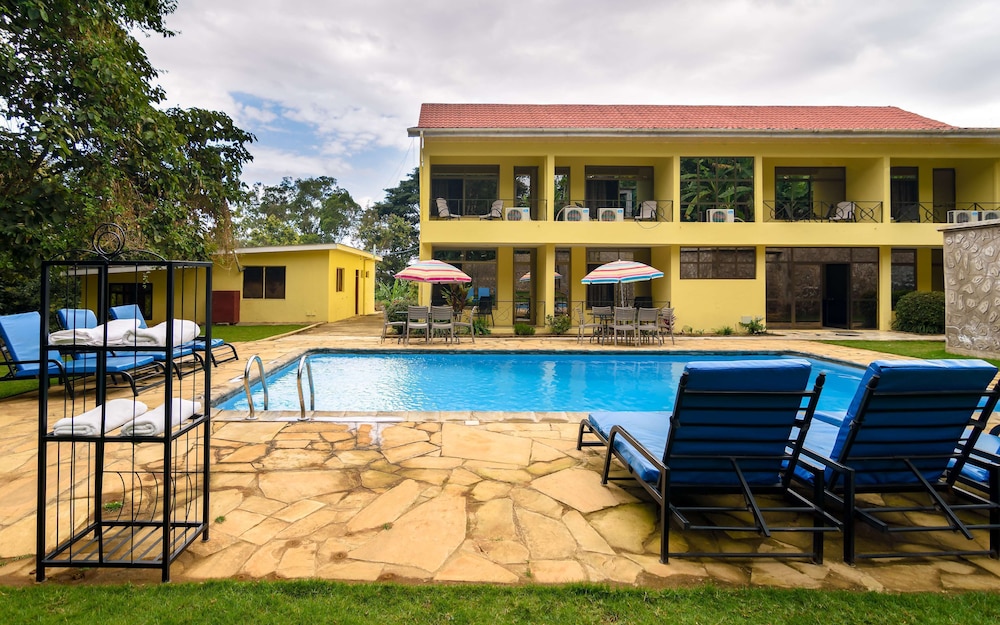 Mvuli Hotel 10/64