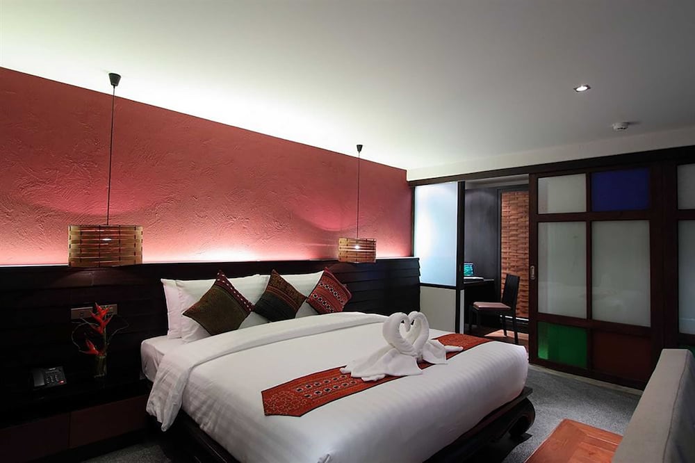 JUNIOR SUITE, KING BED