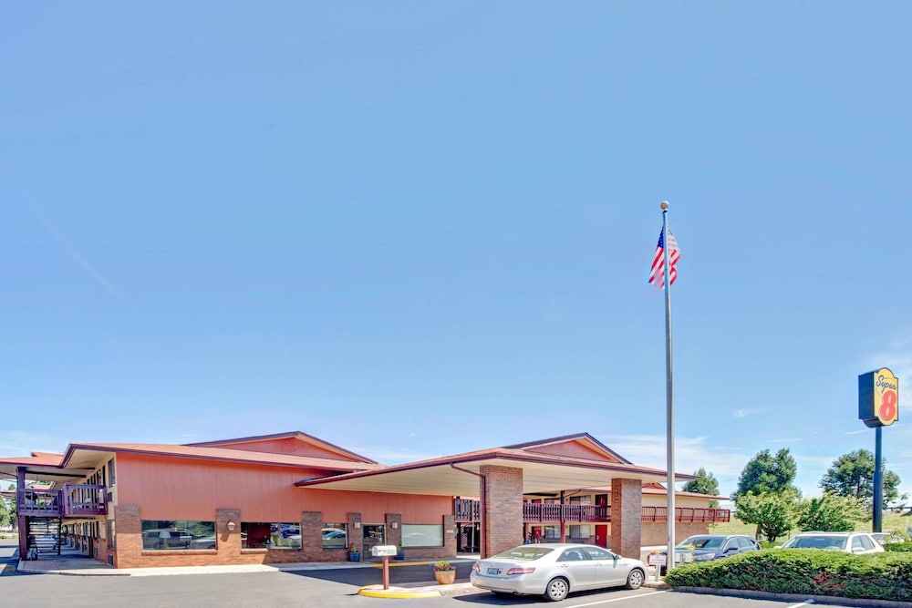 Super 8 By Wyndham Albany 3/19