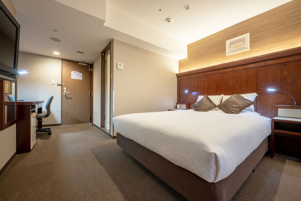Niigata Grand Hotel 12/76
