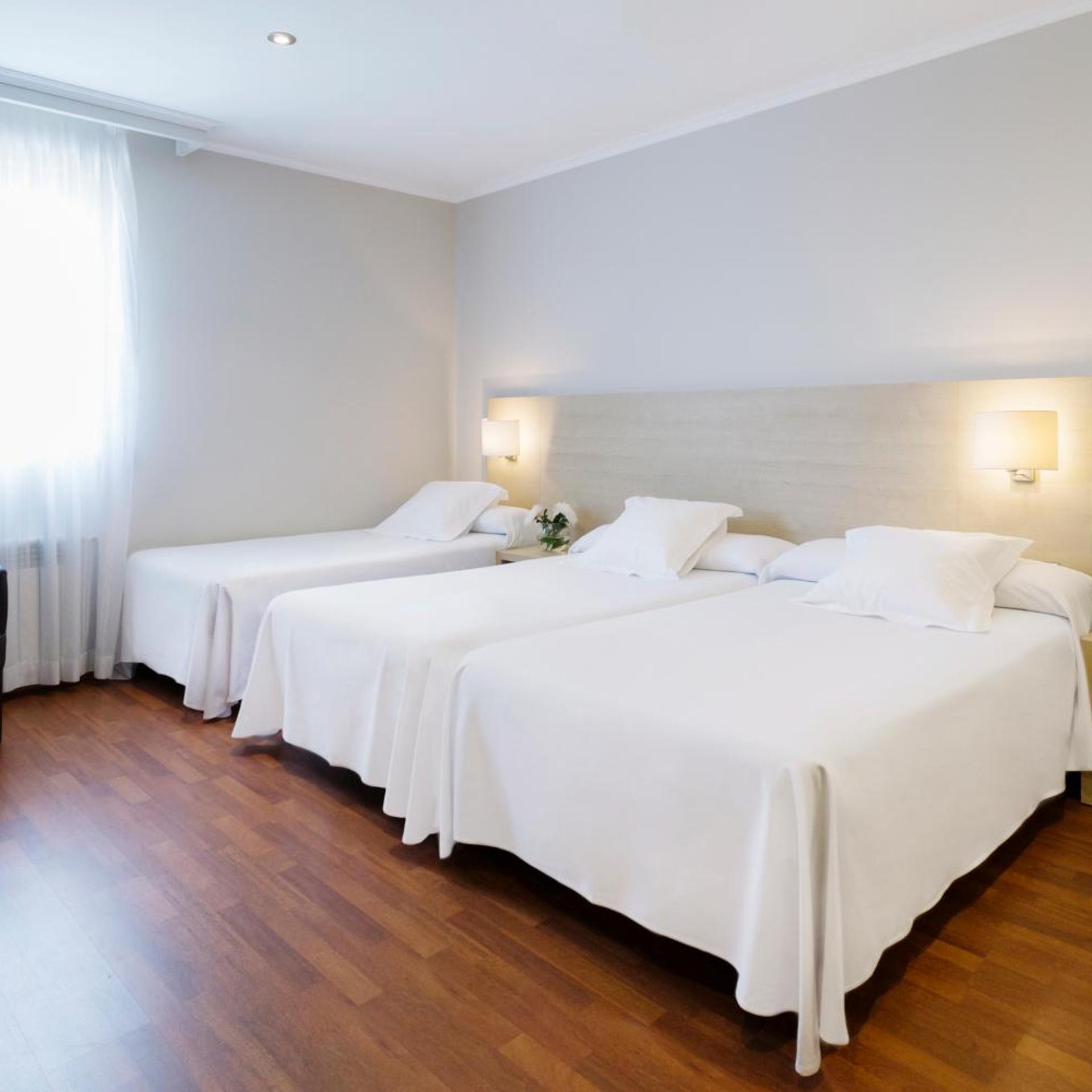 Hotel Valencia Ferrol 18/50