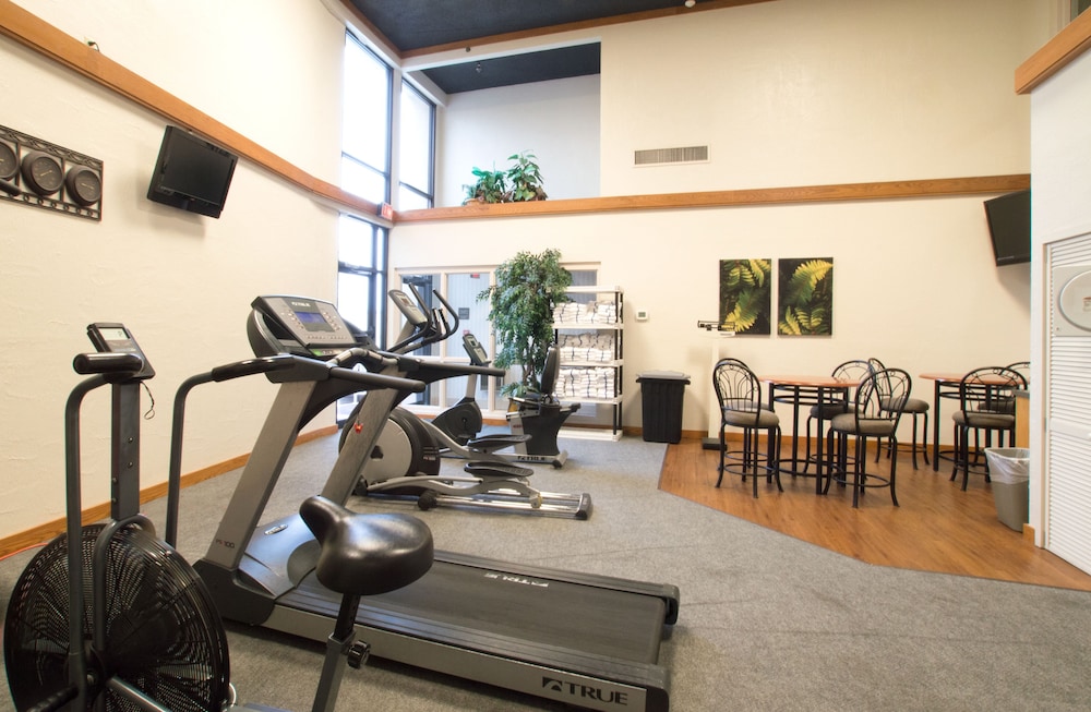 Greenstay Hotel and Suites 36/69