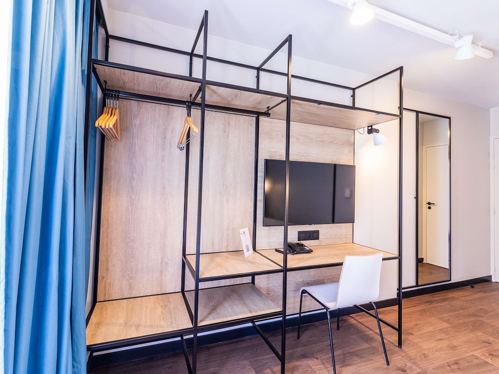 Ibis Roquebrune Cap Martin Menton 40/50