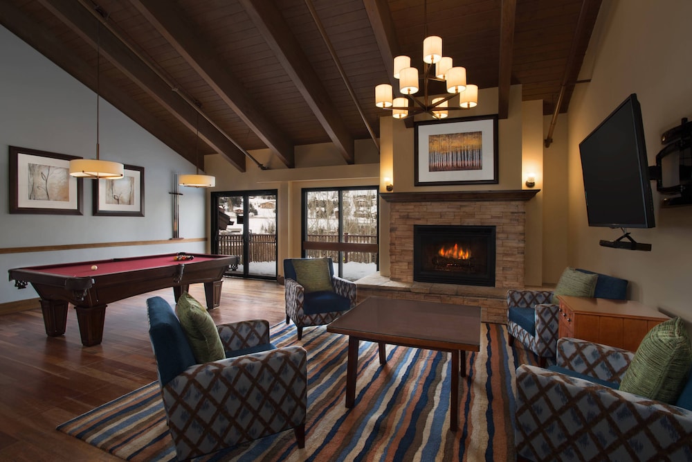 Marriotts StreamSide Evergreen at Vail 14/19