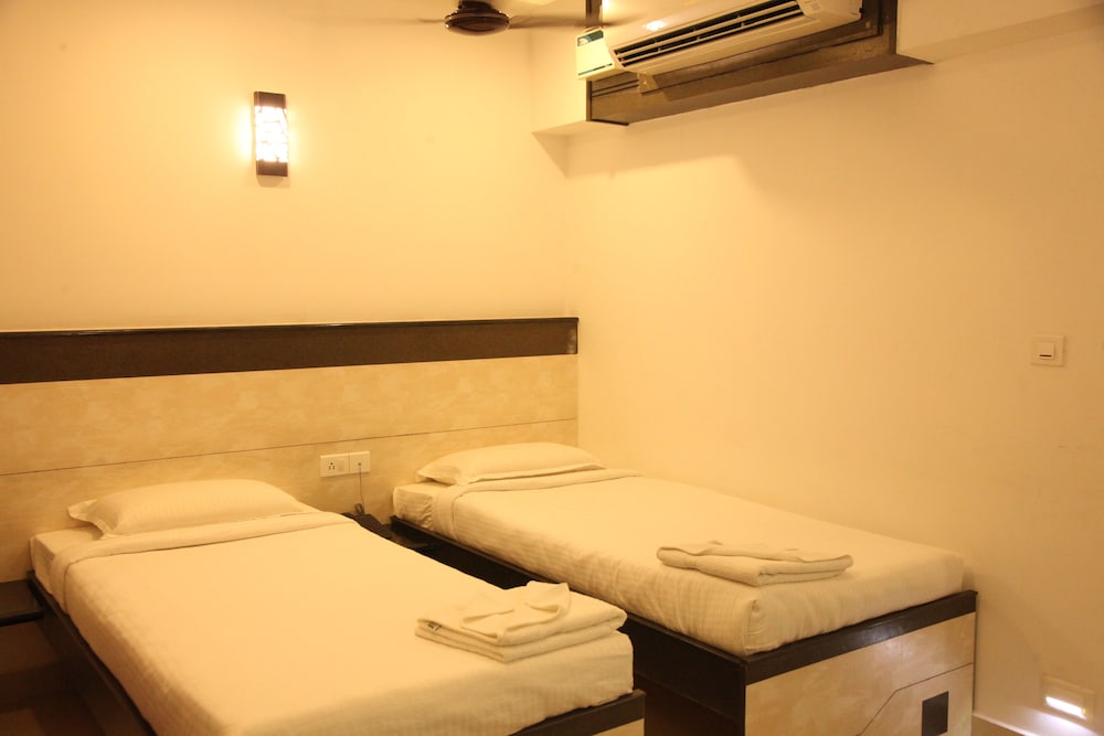 Hotel Karpagam International 5/29