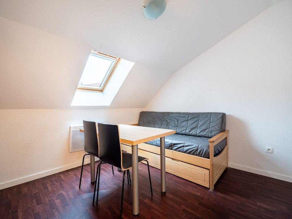 RESIDHOTEL SAINT ETIENNE CENTRE 36/50