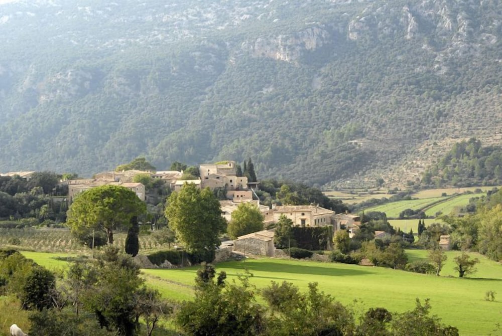 Finca Hotel Son Palou 73/77