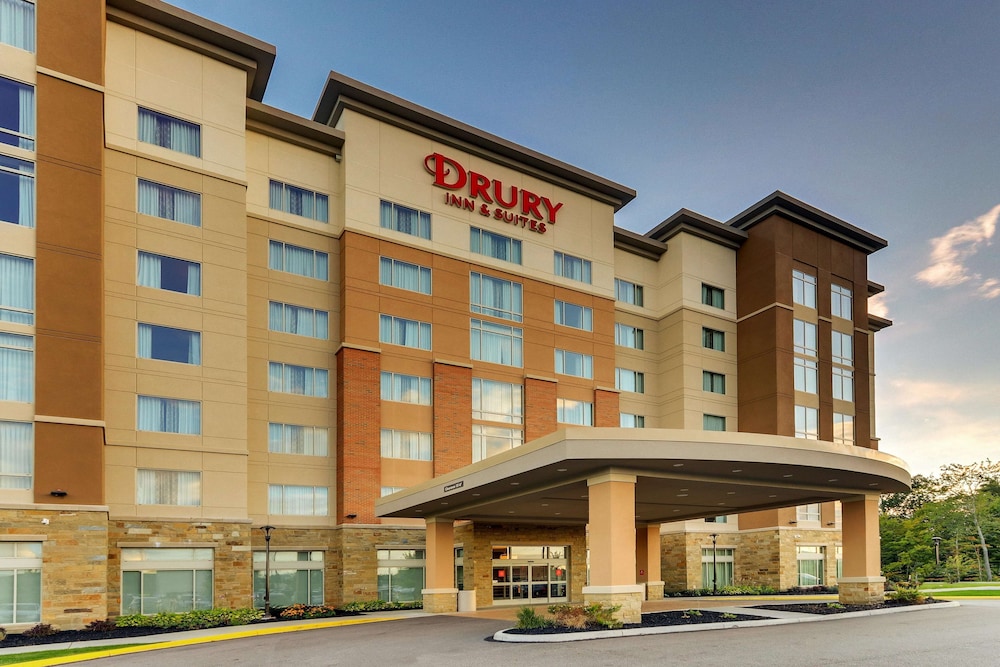 Drury Inn & Suites Cleveland Beachwood 2/50