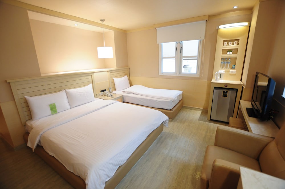 Kindness Hotel Liouhe Night Market Zhongzhen 12/51
