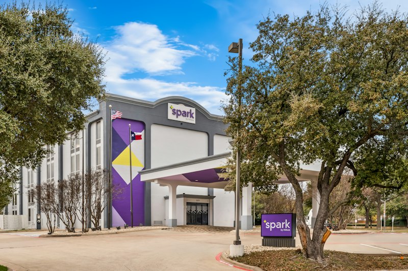 Spark by Hilton Richardson Dallas 16/19