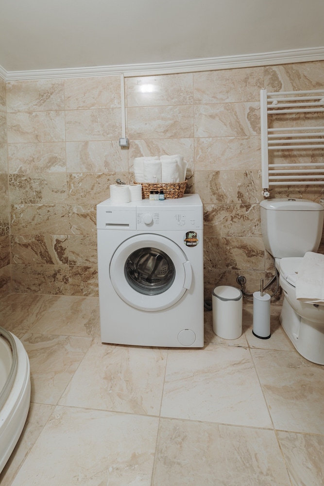 Umut Apartments 47/50