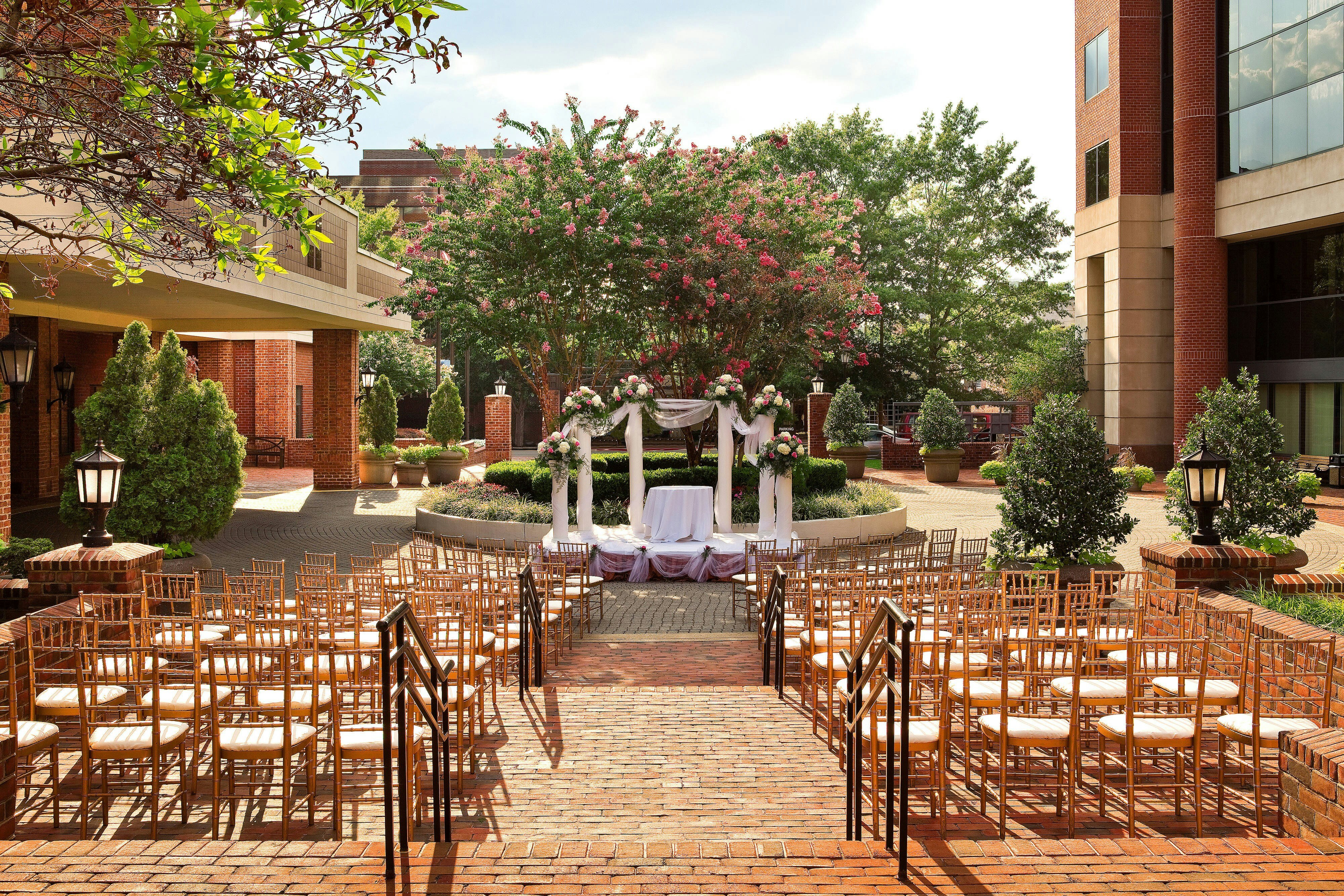 Sheraton Suites Old Town Alexandria 14/25