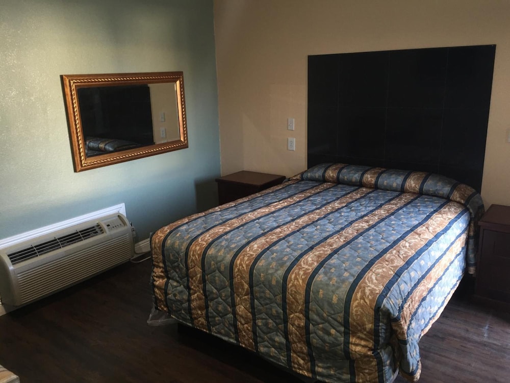 Park Motel 12/31