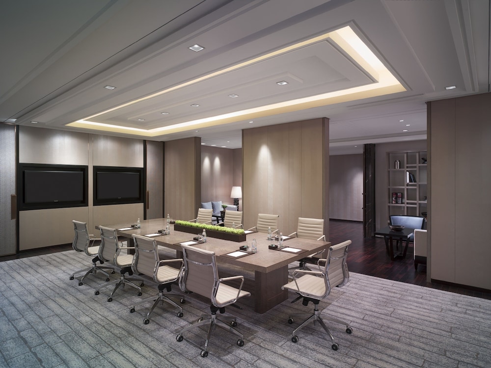 New World Beijing Hotel 32/37