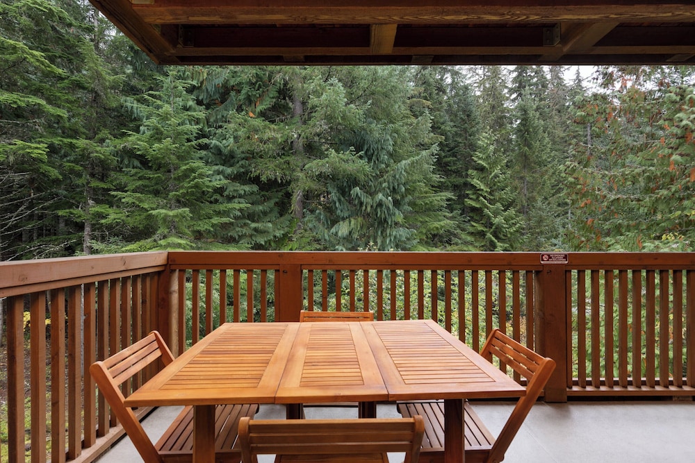 Horstman House By Whistler Premier 53/68