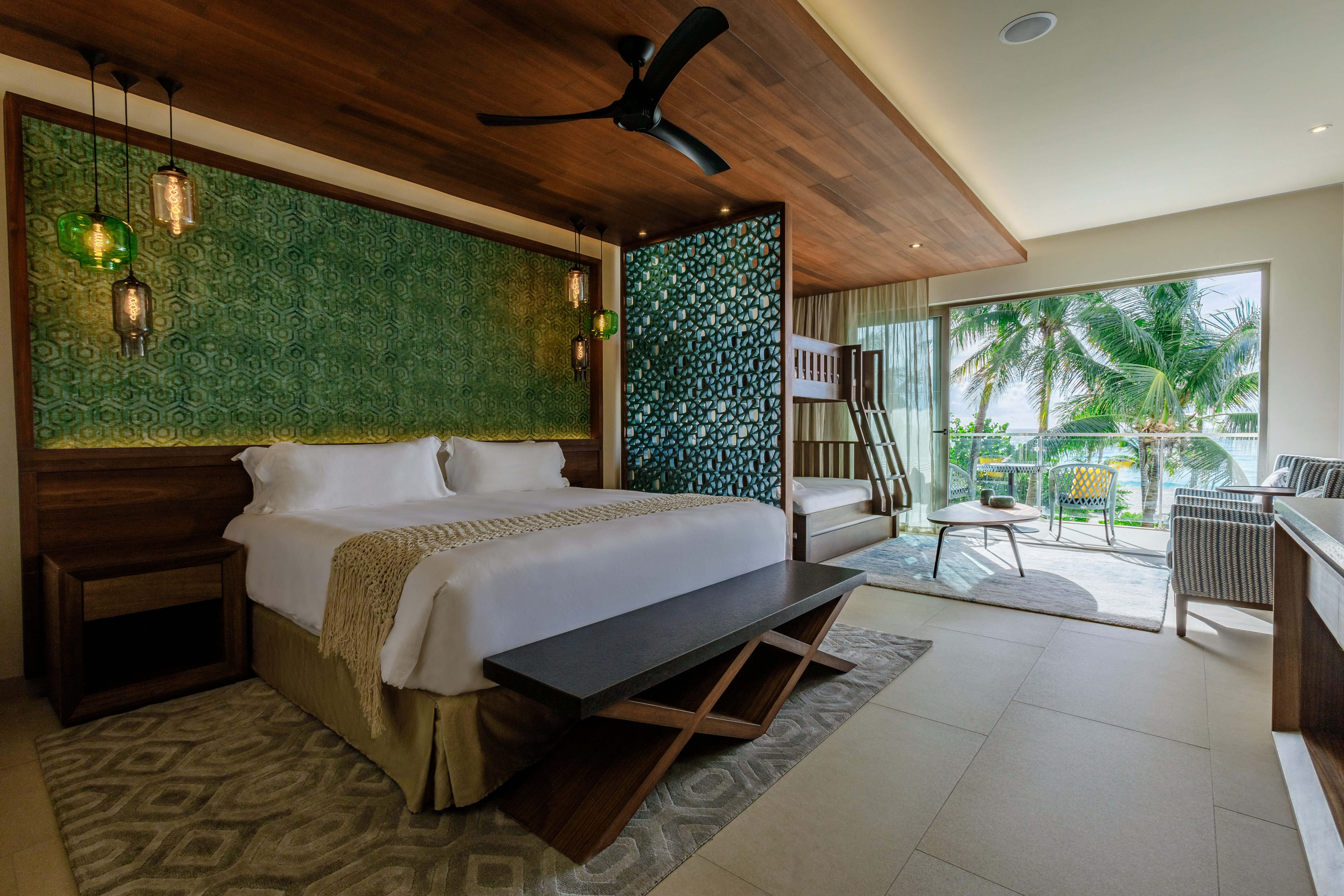 FAMILY, SUITE, KING BED