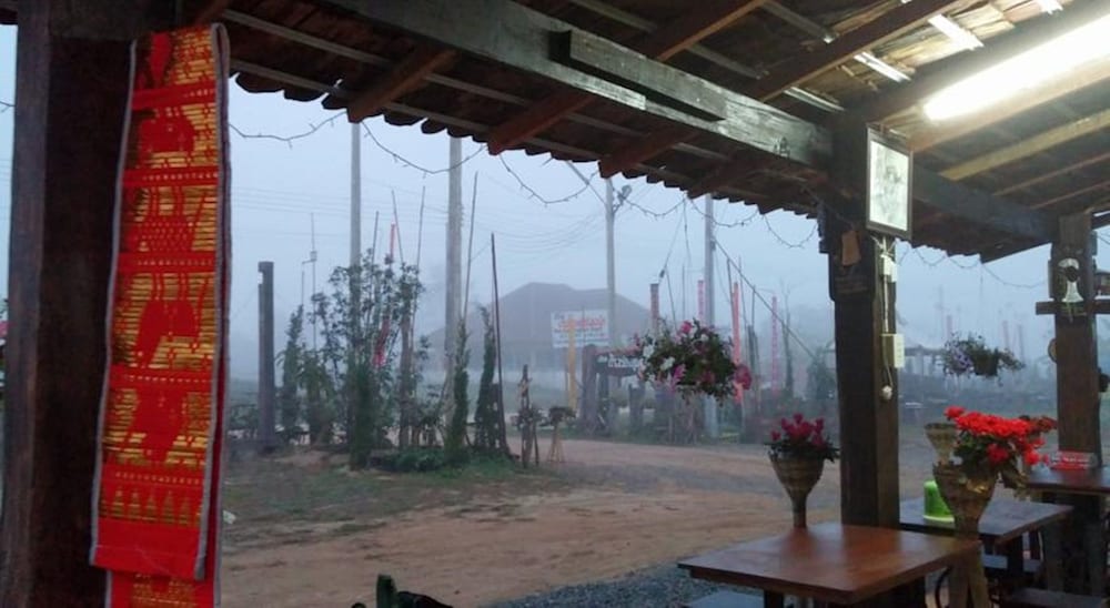 Heun Baan Rong Khun Resort 24/27