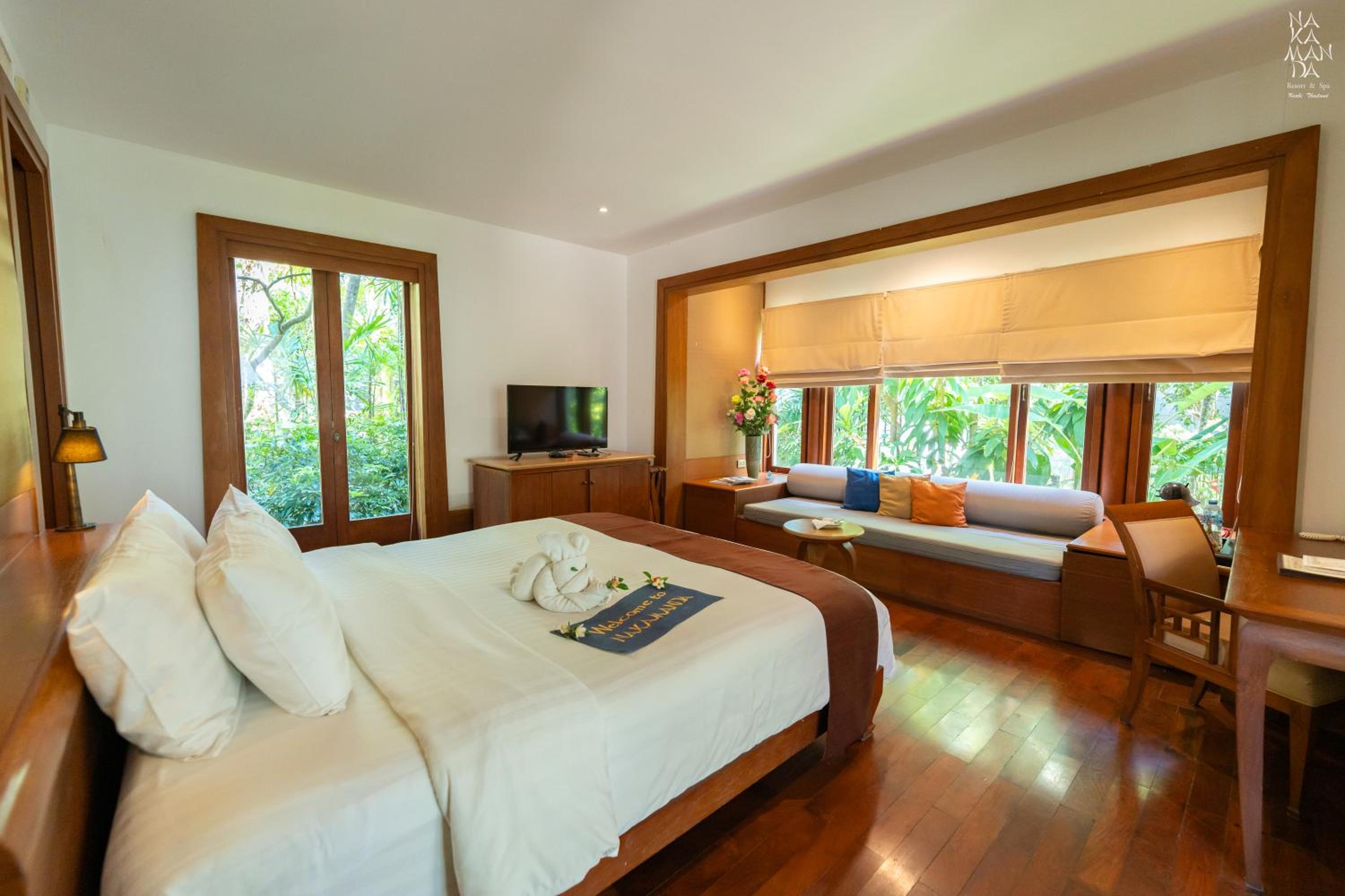 Sala, Villa, King Bed, Low Floor