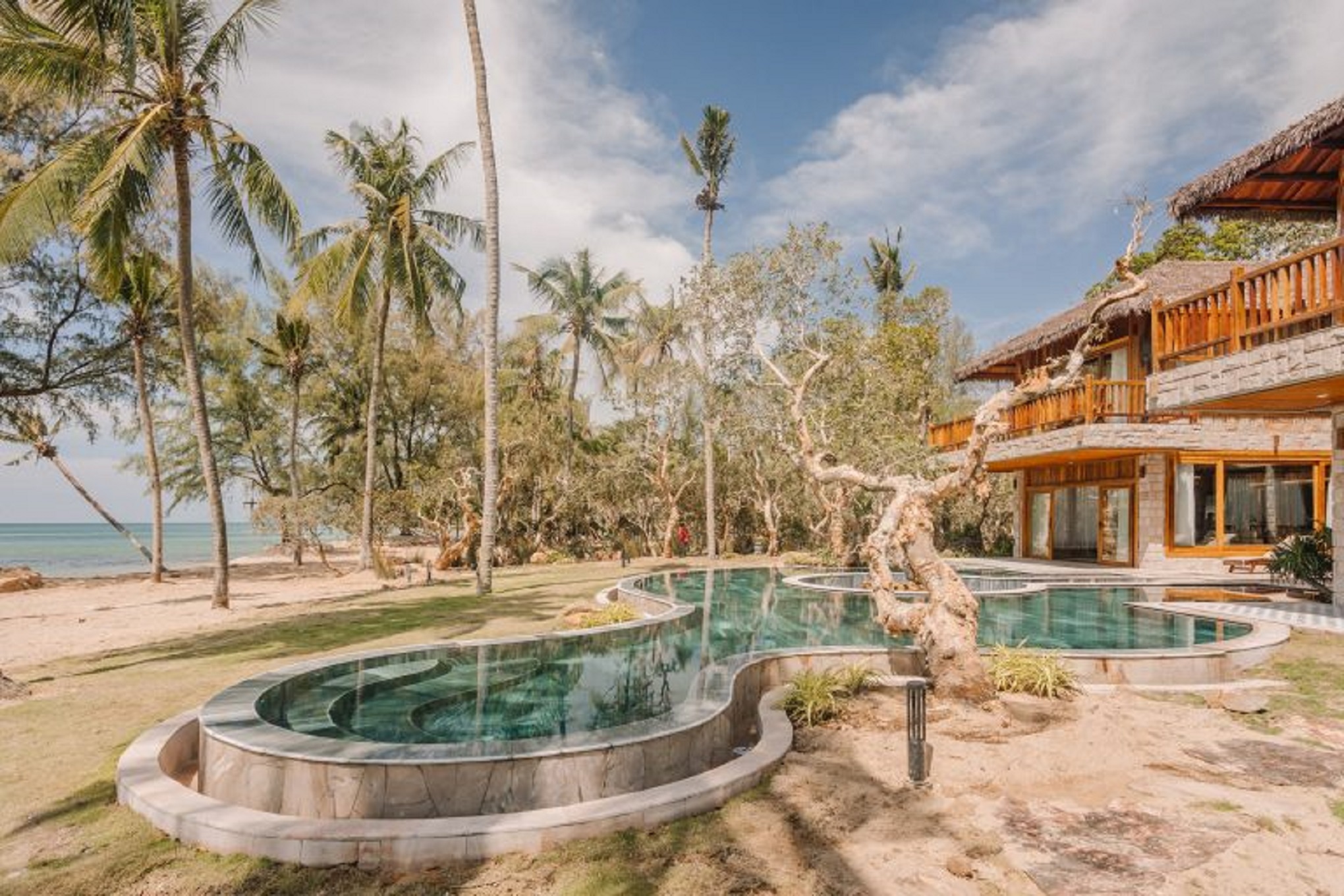 Ocean Bay Phu Quoc Resort and Spa 48/49