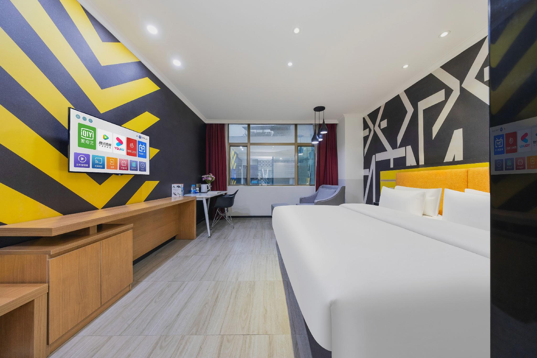 MBOX Boutique Hotel 3/13