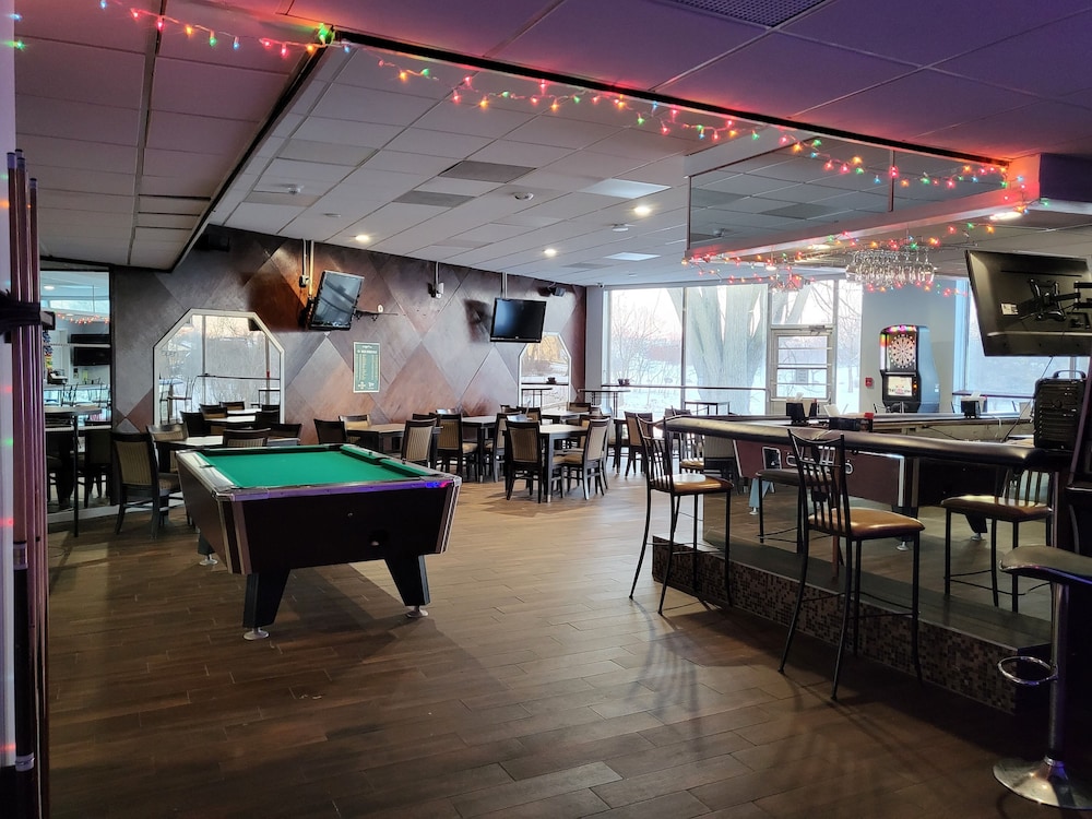 Travelodge By Wyndham Waters Edge Hotel Racine 20/27