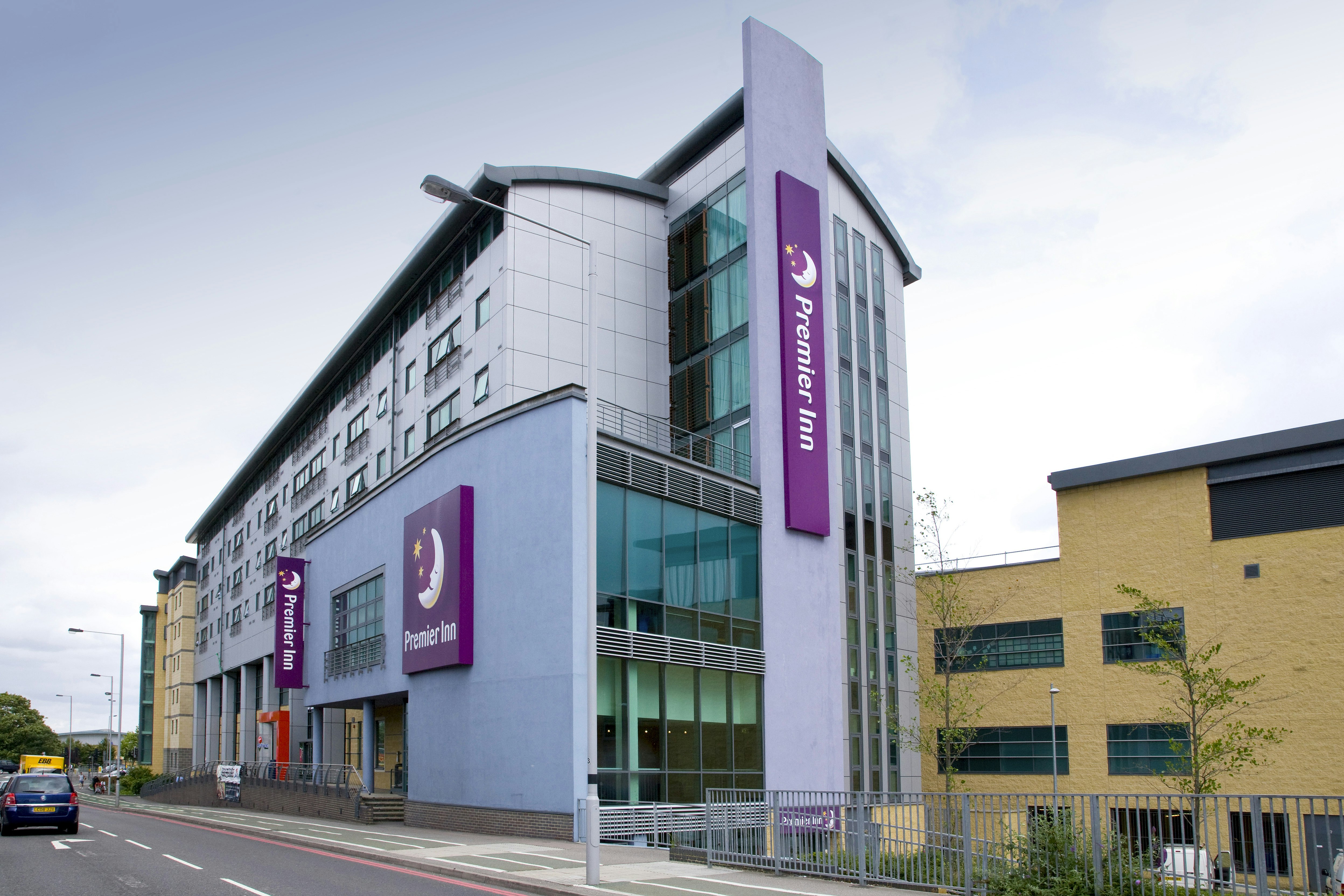 Premier Inn London Wimbledon South 8/35