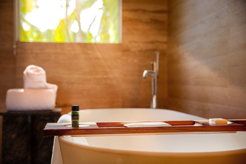 Master, Suite, 2 Queen Beds, Ocean Front، Paraiso de la Bonita, Adult All-Inclusive, a Luxury Collection Resort 10/10