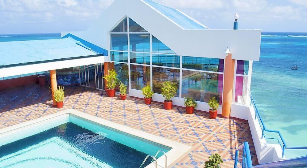 Hotel Calypso Beach 31/43