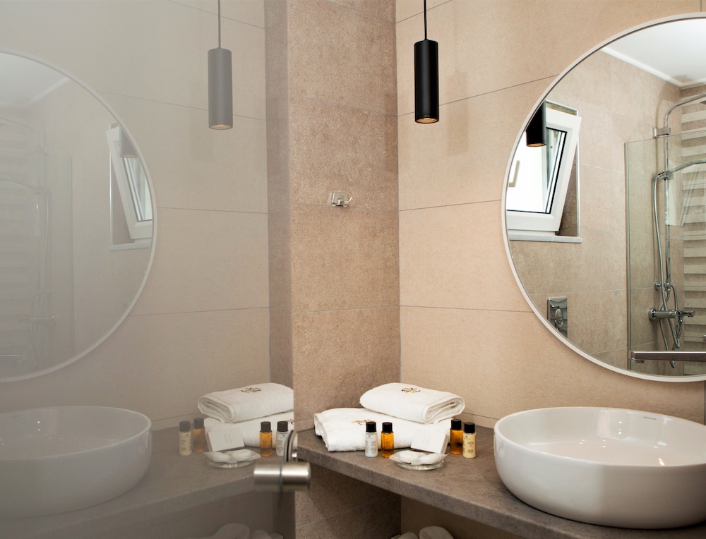 Aphrodite Beach hotel 46/50