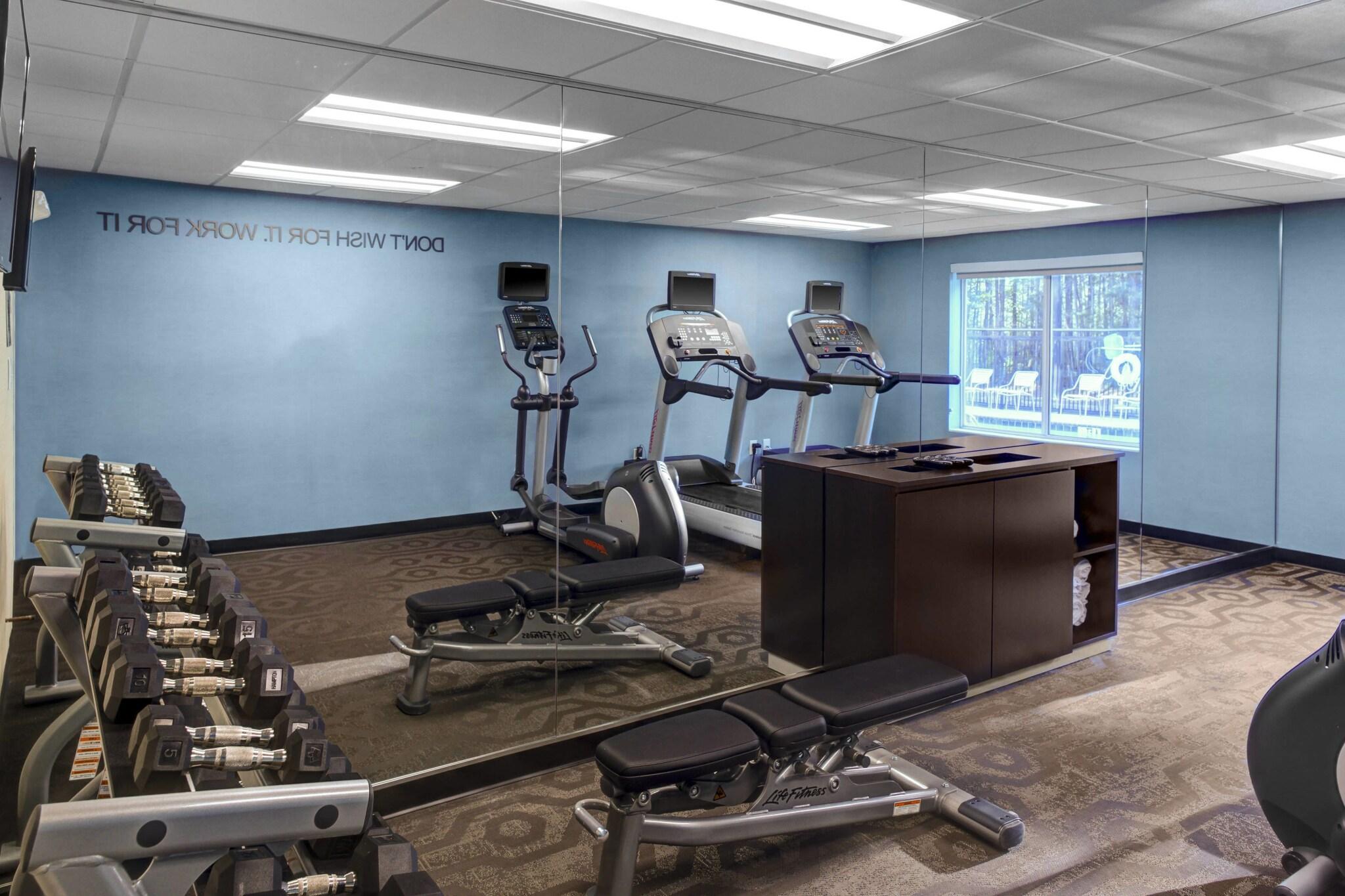 Fairfield Inn Suites Atlanta Alpharetta 13/27