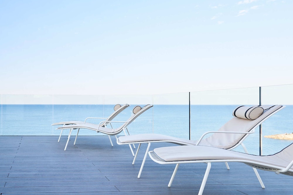Palace Lido Hotel and Suites 29/33
