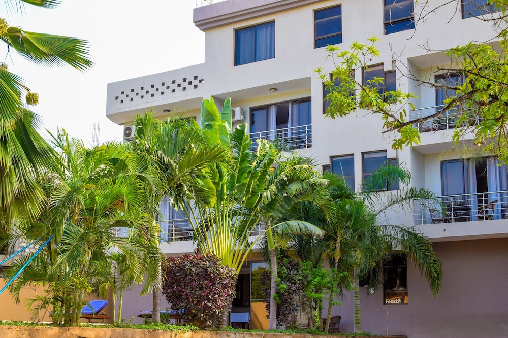 Retro Boutique Hotel Limited 34/42