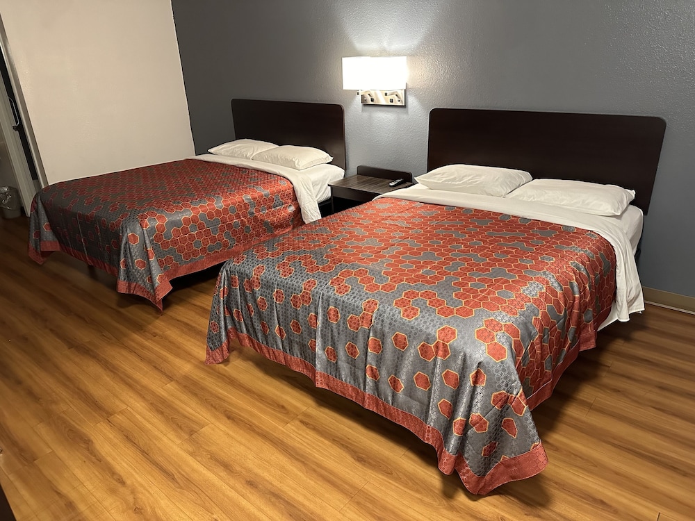 Motel6 Sullivan MO 9/22