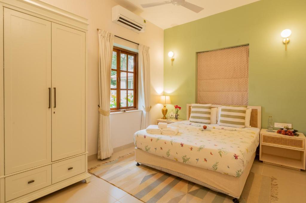 Elivaas Celest - 4 BHK Villa with private pool, Arpora 16/59