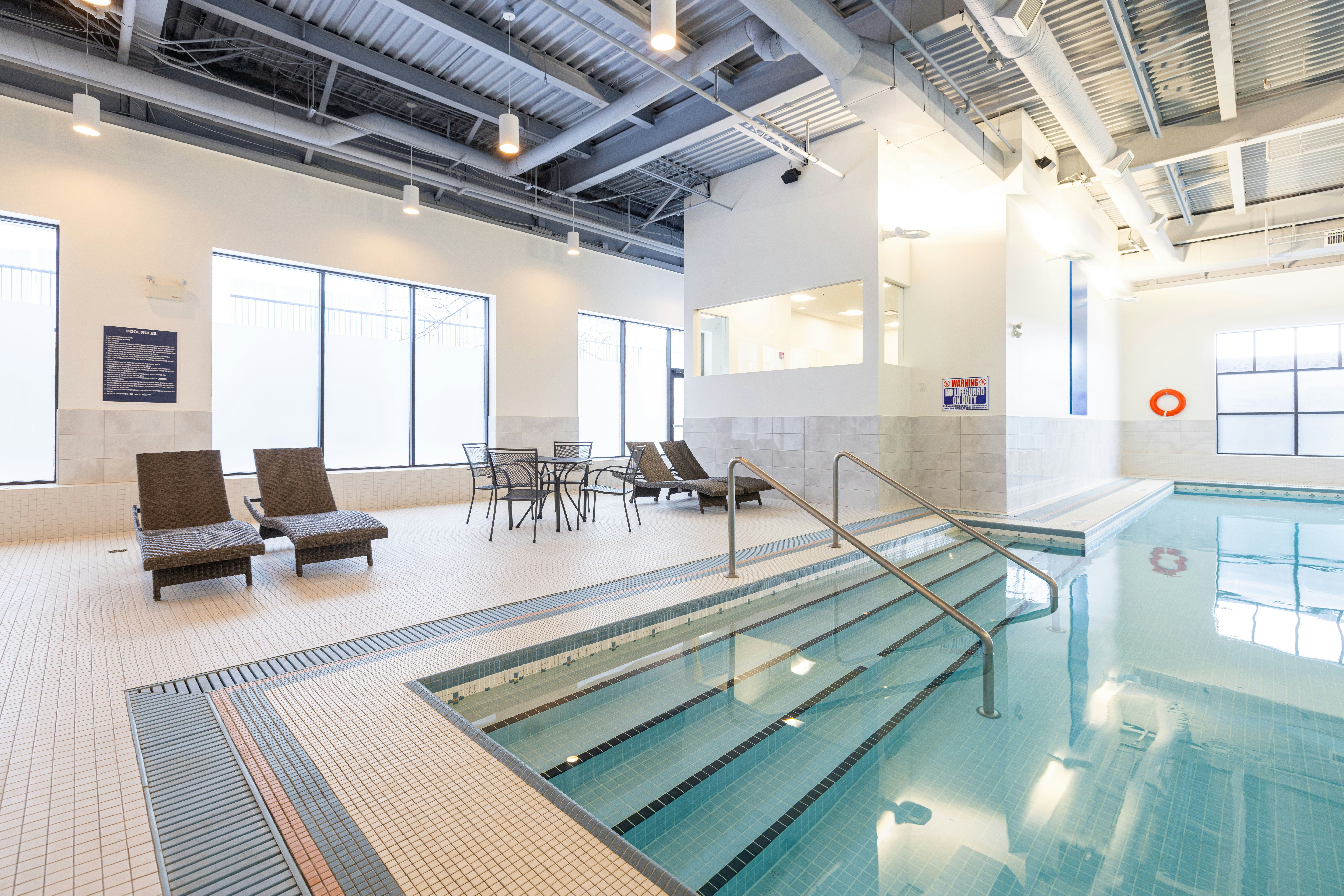 DoubleTree by Hilton Calgary North 10/33