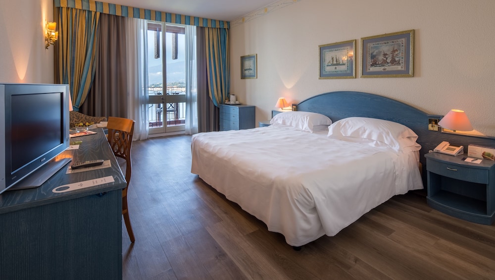 UNAHOTELS Capotaormina 15/81