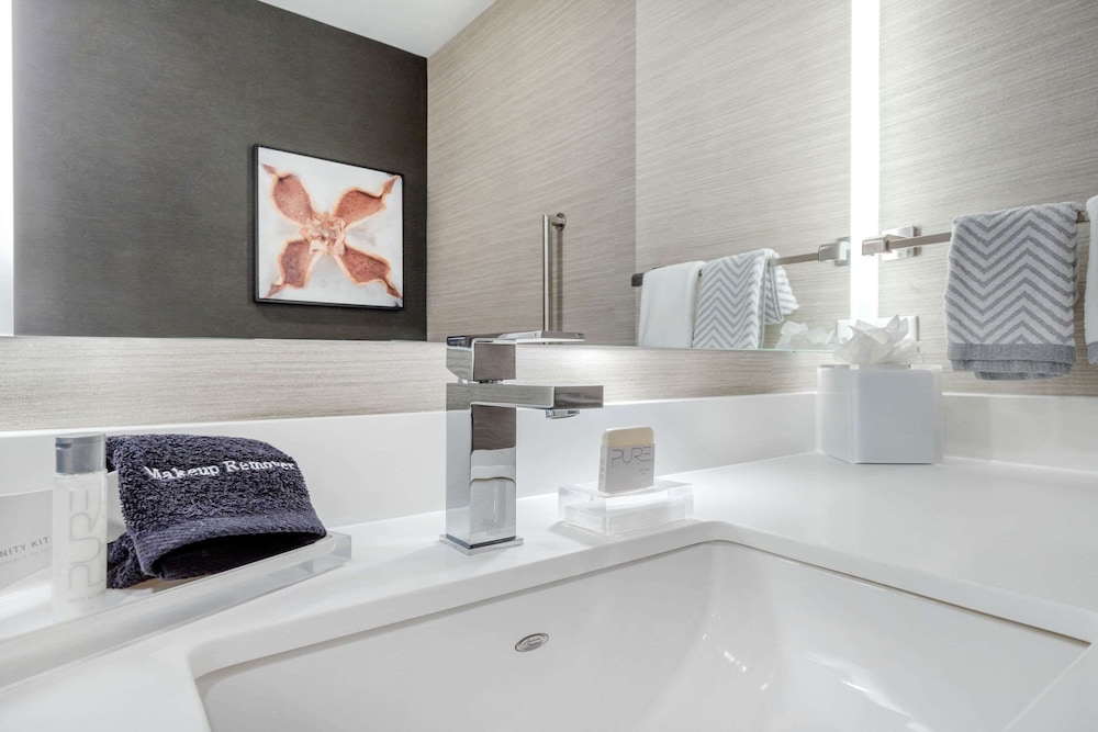 Cambria Hotel Fort Mill 9/50