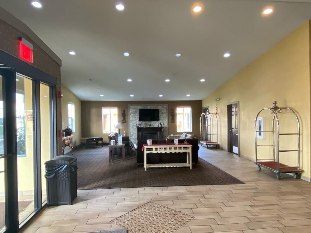 Super 8 by Wyndham Fort Wayne 13/58