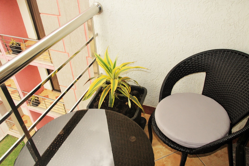 Heyday Hotel 27/35