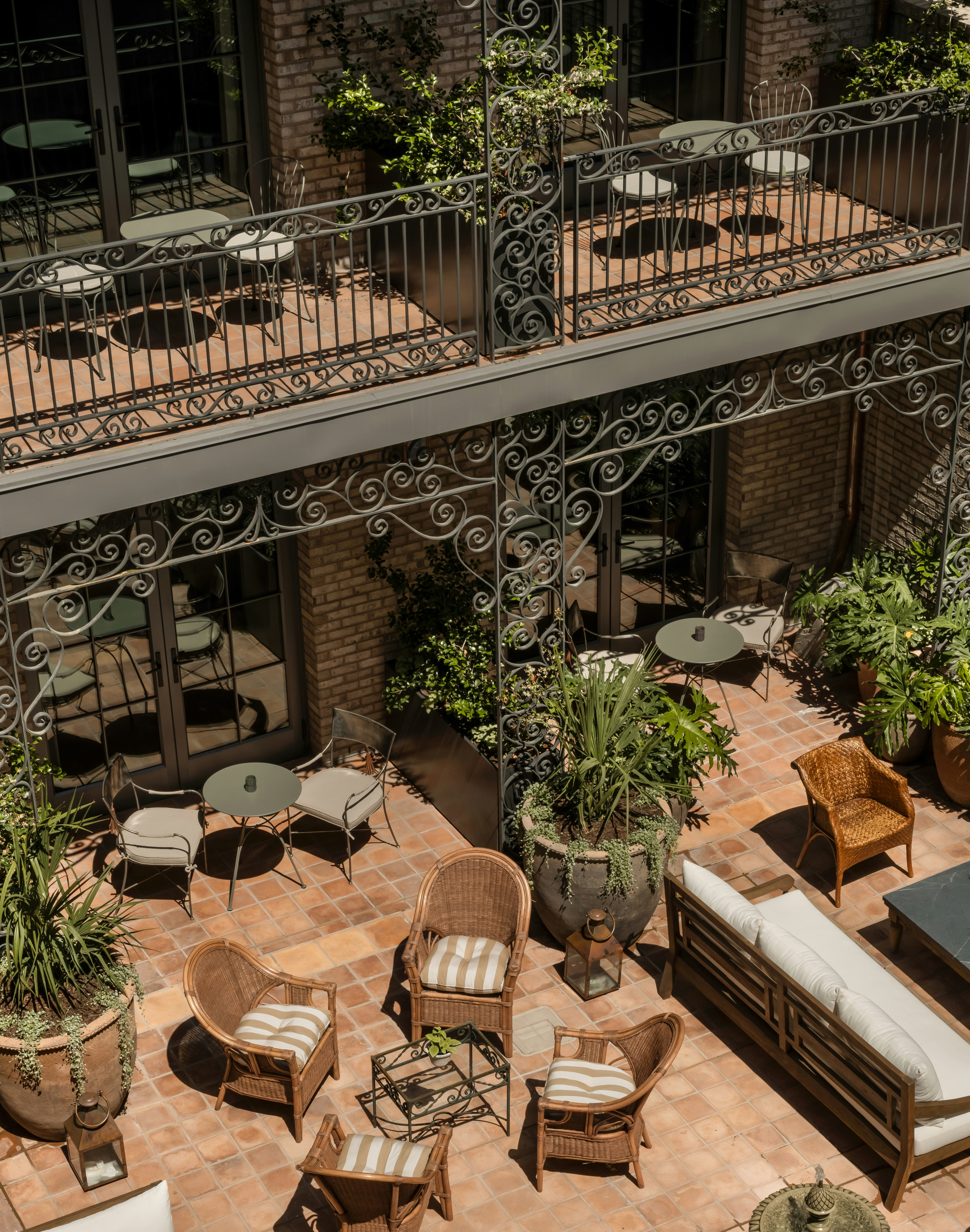 The Nickel Hotel 19/21