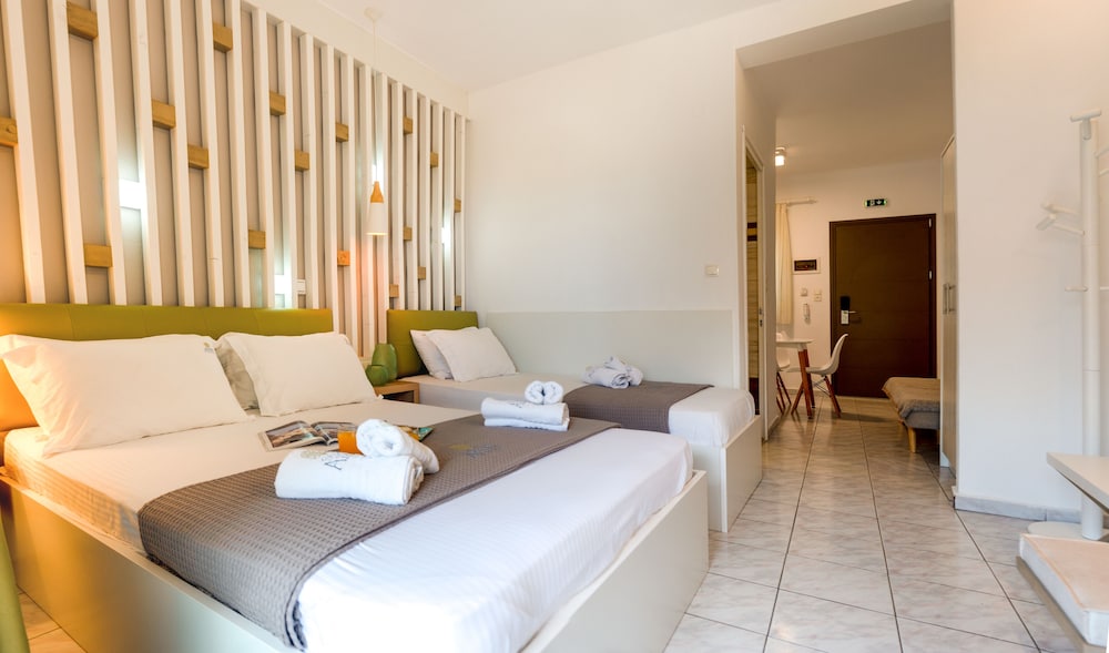 Superior, Suite, 1 Single and 2 Double Beds