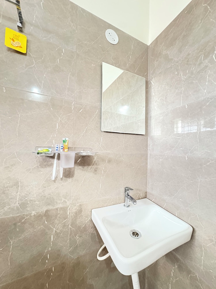 Sai Grand Villas and Hotel 50/50
