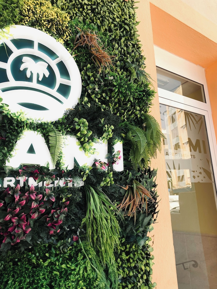 Miami Apartments 30/42