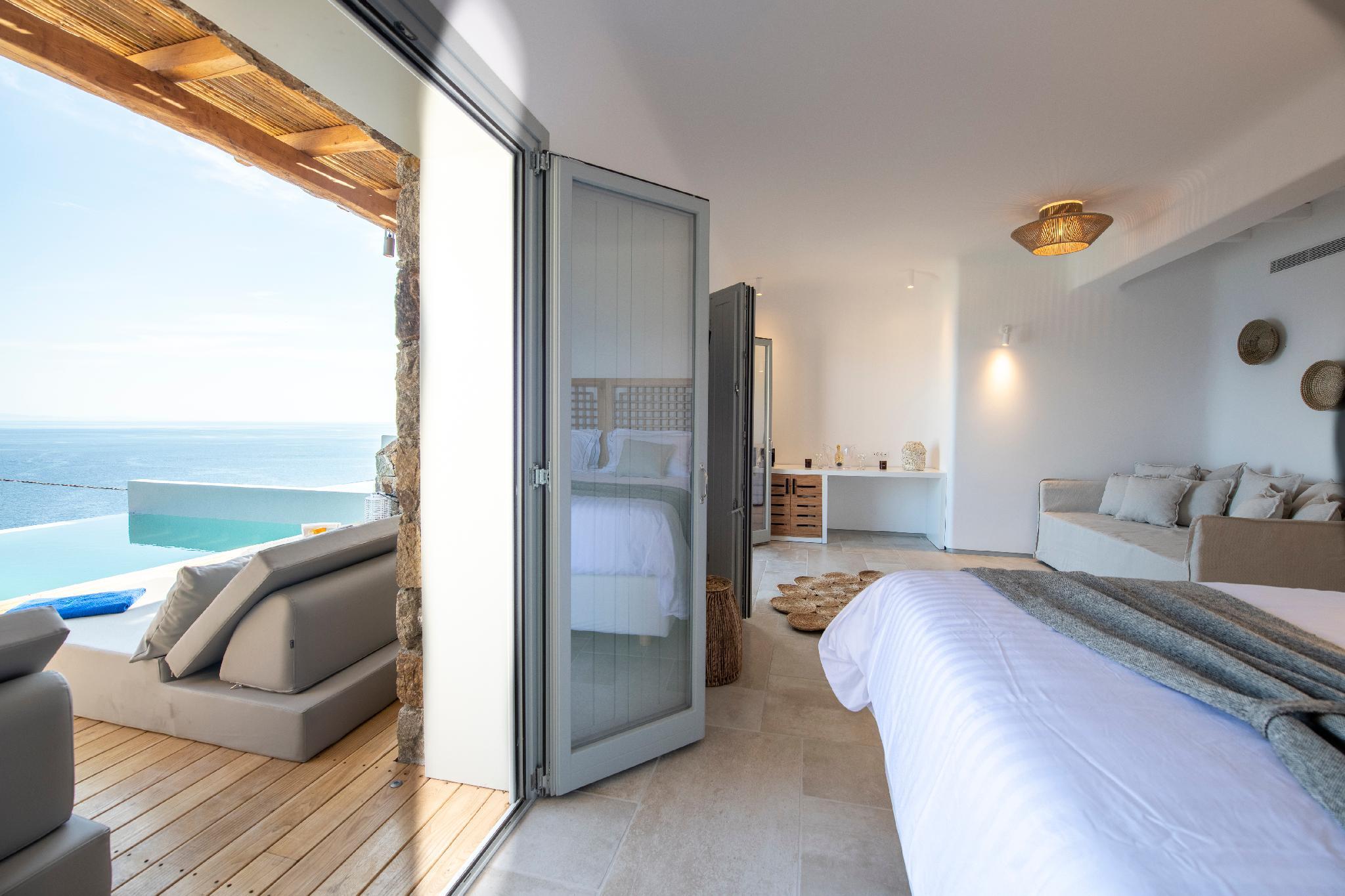 Gold, Suite, Private Pool