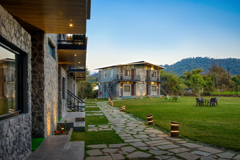 CORBETT MACHAAN RESORT 44/50