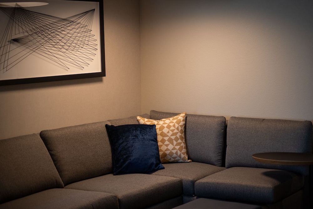 Hyatt Place Altoona/Des Moines 10/18