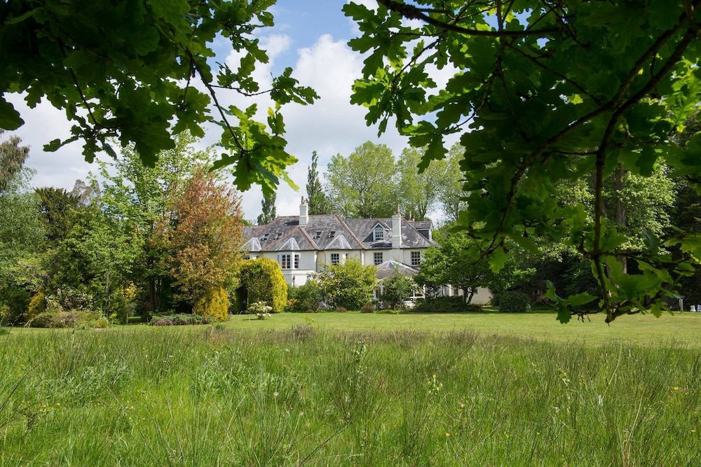 Woodlands Lodge Hotel 37/48